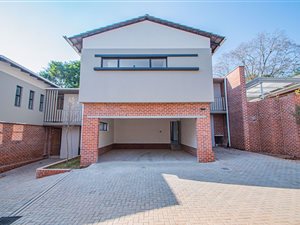 3 Bed Townhouse in Menlo Park