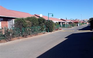 2 Bedroom Townhouse in Fichardtpark