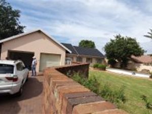 3 Bed House in Farrarmere