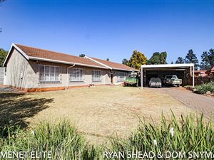 5 Bed House in Edelweiss