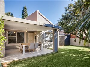 2 Bed Townhouse in Weltevreden Park