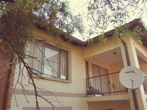 2 Bed Flat in Strubens Valley