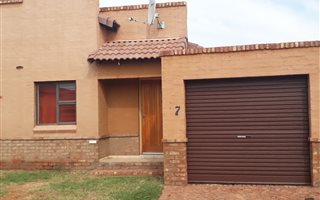 3 Bedroom Duet in Kathu