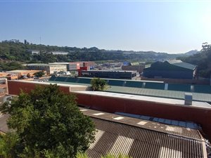 650 m² Commercial space in Briardene