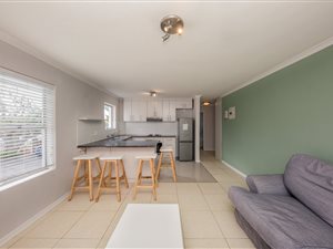 1 Bed Apartment in Claremont