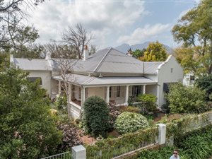 5 Bed House in Mostertsdrift