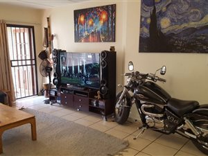 2 Bed Townhouse in Meyersdal