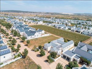 780 m² Land available in Croydon Vineyard Estate