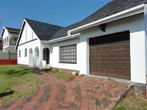 6 Bed House in Arena Park