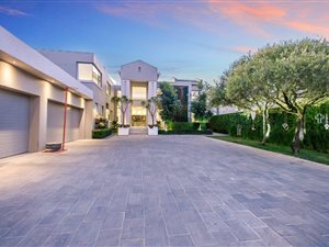 4 Bed House in Senderwood