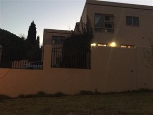 4 Bed House in Waterkloof Ridge