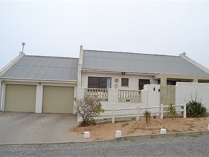 3 Bed House in Lamberts Bay