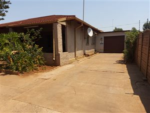 4 Bed House in Vanderbijlpark CW2