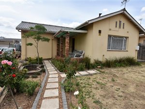 2 Bed House in Langvlei