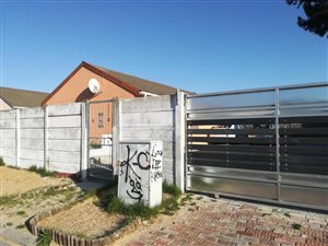 3 Bedroom House in Devon Park