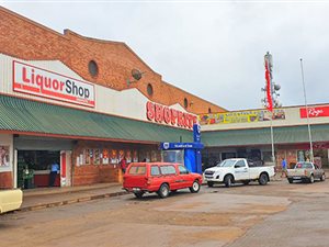 8535 m² Retail Space in Hluhluwe
