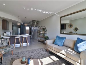 2 Bed Duplex in Menlo Park