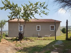 2 Bedroom Garden Cottage in Doornrandje