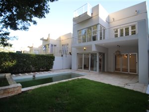 3 Bed Cluster in Houghton Estate