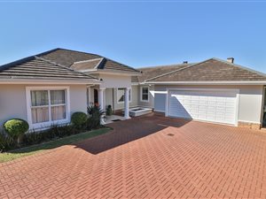 4 Bed House in Hillcrest Park