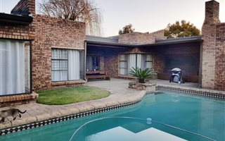 3 Bedroom House in Boat Lake Village