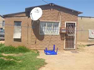 2 Bed House in Cosmo City