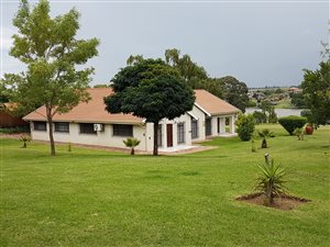 8.7 ha Farm in Miravaal