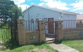 3 Bedroom House in Mthata