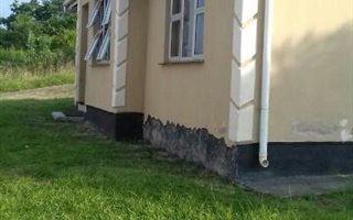 3 Bedroom House in Lovu