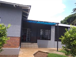 3 Bedroom House in Sallies Village