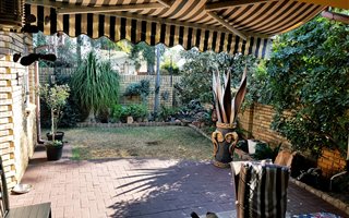 2 Bedroom Townhouse in Die Hoewes