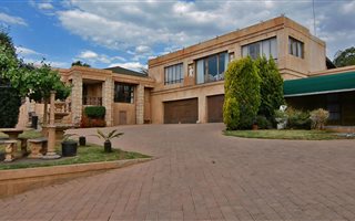 6 Bed, Bed and Breakfast in Solheim