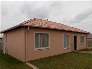 3 Bed House in Thokoza