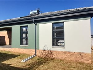 3 Bed House in Roodepoort Central