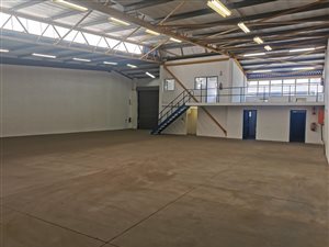 493 m² Industrial space in Red Hill
