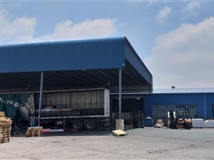 2700 m² Industrial space in Denver