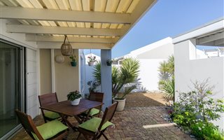 3 Bedroom House in Waves Edge