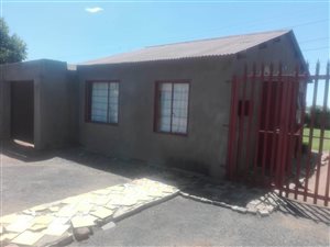 2 Bedroom House in Kwa Thema