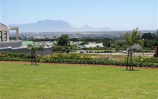 829 m² Land available in Zevenwacht Country Estate