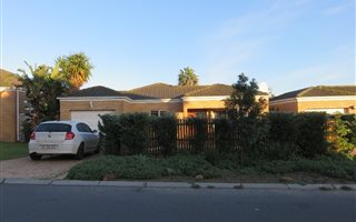 2 Bedroom House in Uitzicht