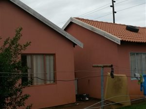 2 Bed House in Golden Gardens