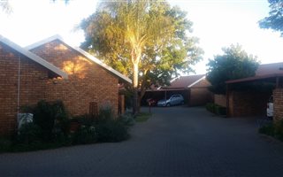 2 Bedroom Townhouse in Wierda Glen