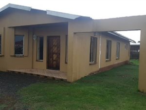 5 Bed House in Howick West