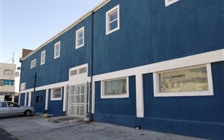 420 m² Office Space in Lansdowne