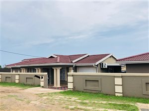 3 Bed House in KwaMashu