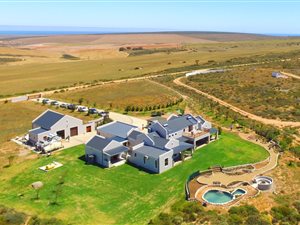 1.2 ha Farm in St Helena Bay