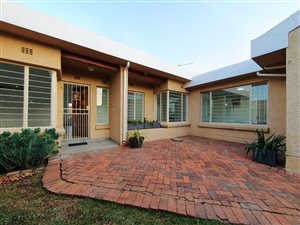 3 Bed Apartment in Northmead