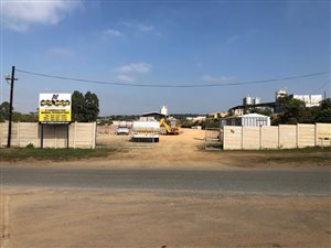 5704 m² Land available in Mkondeni