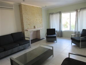 4 Bed House in Westbrook