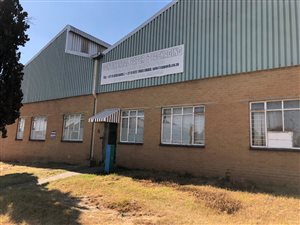 984 m² Industrial space in Amalgam